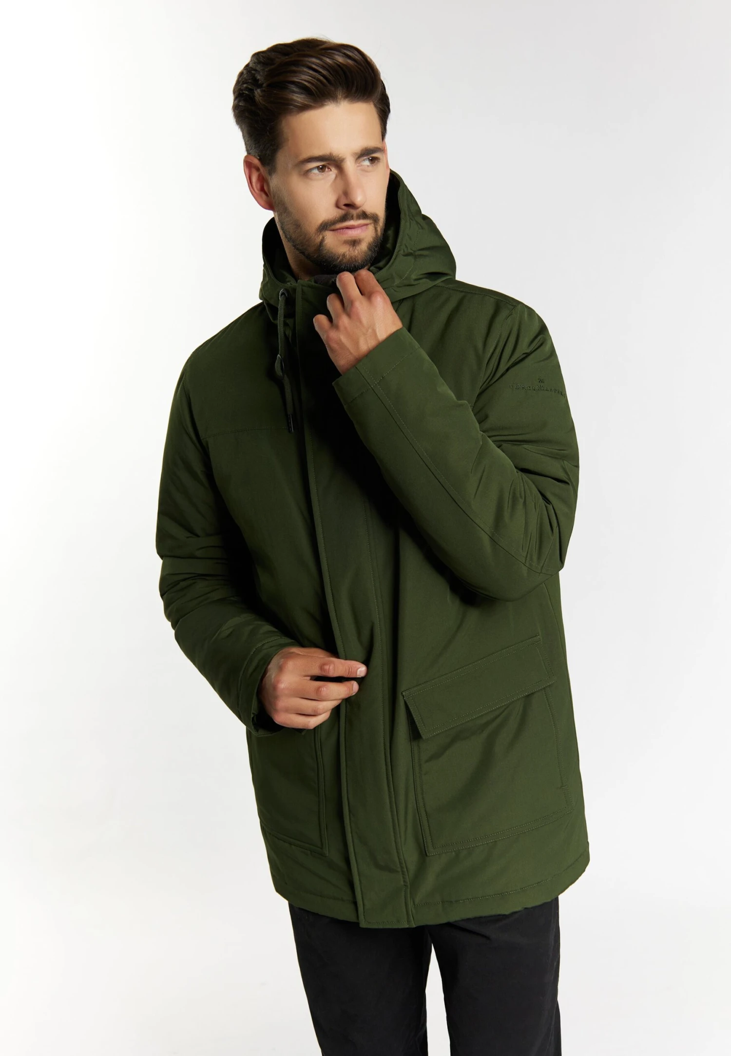 Wattierte LedkinCappotto InvernaleDunkelgrün Uomo Cappotti 4DR22T0EB-M11 Dreimaster Wattierte LedkinCappotto InvernaleDunkelgrün Uomo Cappotti 4DR22T0EB-M11 -Dreimaster 1916360503934bd38fbd6eb648afc782 scaled