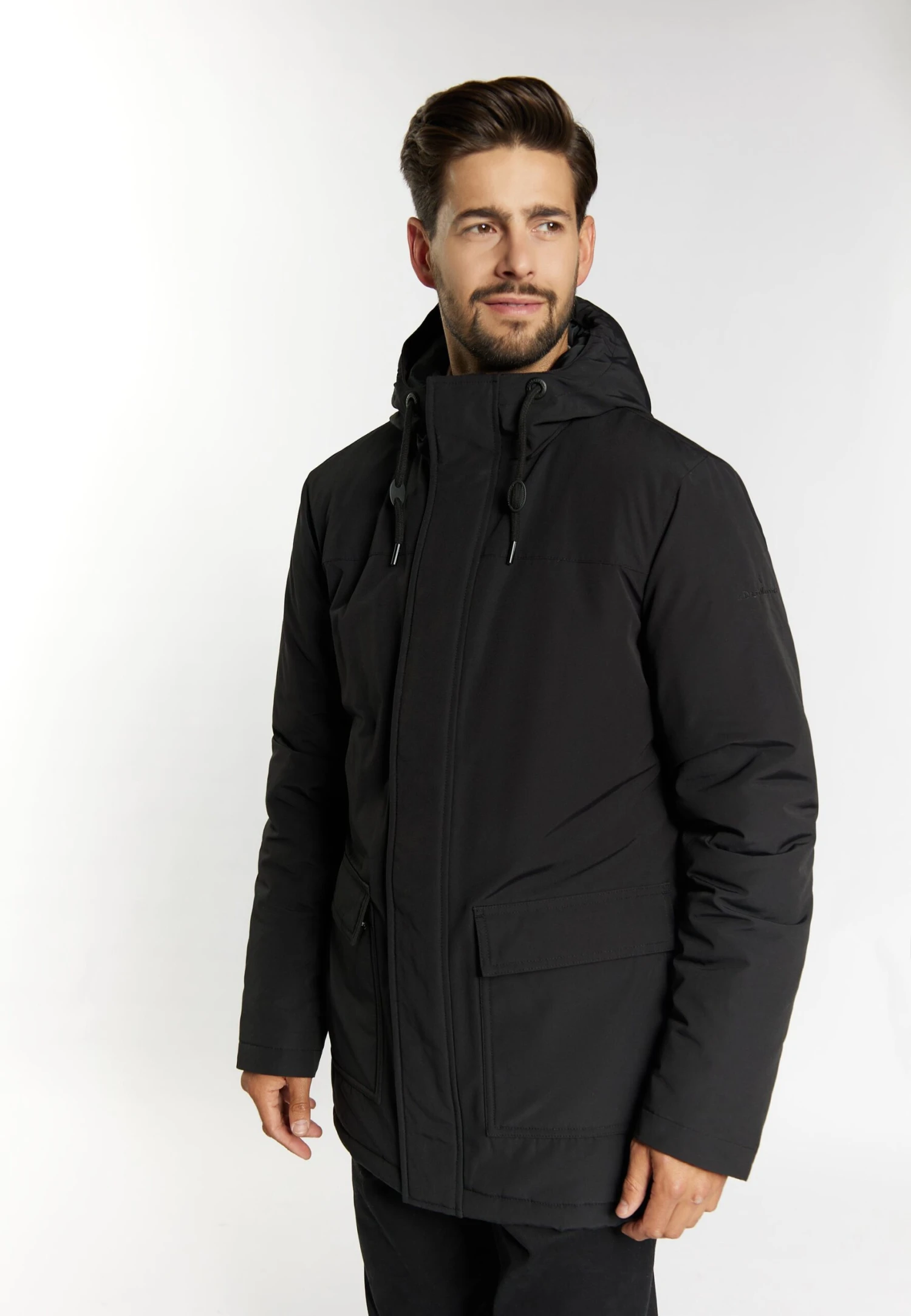 Wattierte LedkinCappotto InvernaleSchwarz Uomo Cappotti 4DR22T0EB-Q11 Dreimaster Wattierte LedkinCappotto InvernaleSchwarz Uomo Cappotti 4DR22T0EB-Q11 -Dreimaster d45f6f570615456cb3beee488f93ea97 scaled
