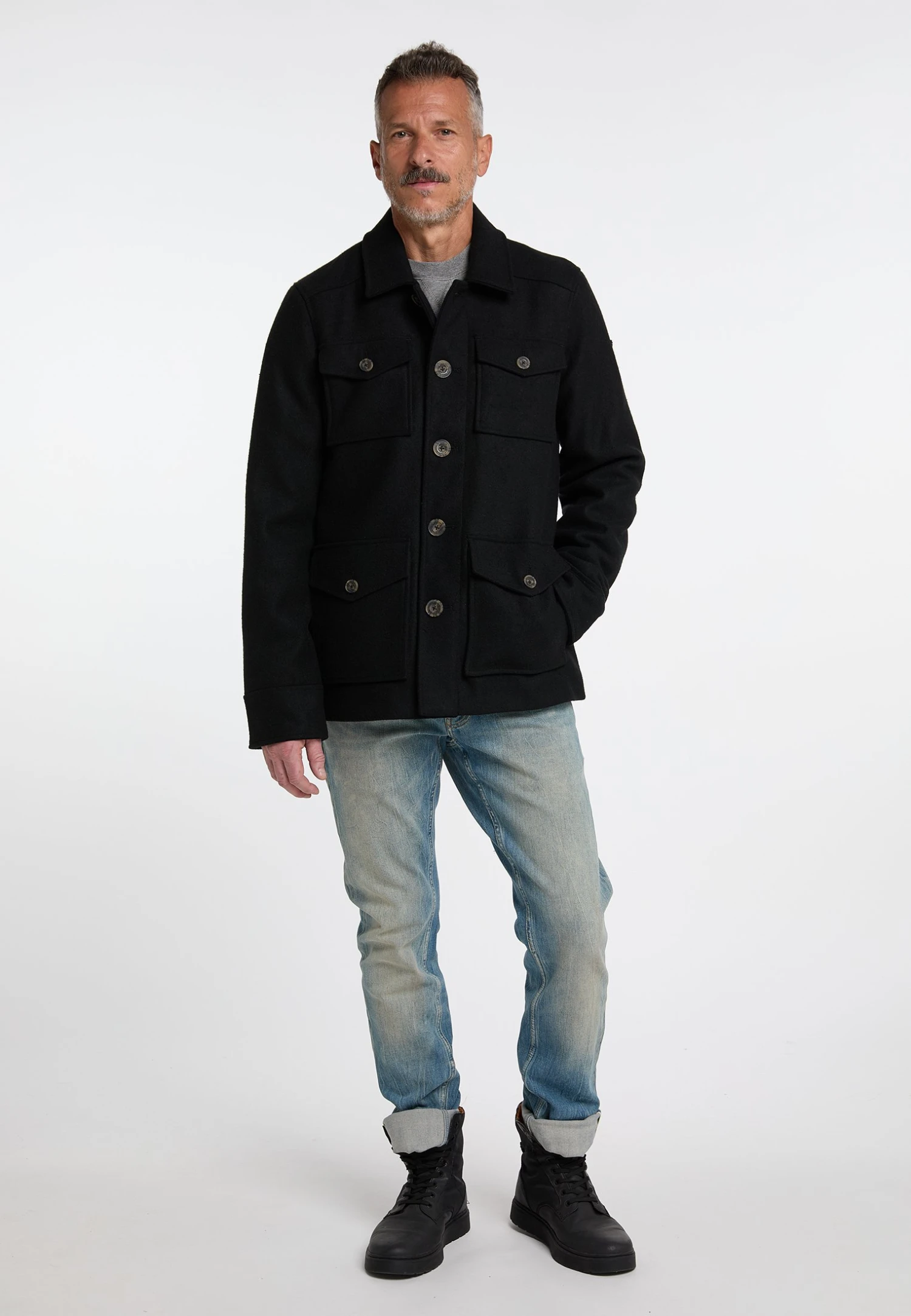 Dreimaster Übergangs Aus Cappotto CortoSchwarz Uomo Cappotti 4DR22T0BJ-Q11 Dreimaster Übergangs Aus Cappotto CortoSchwarz Uomo Cappotti 4DR22T0BJ-Q11 -Dreimaster f48e072aa70f4cebaea24f7d7a0c9016