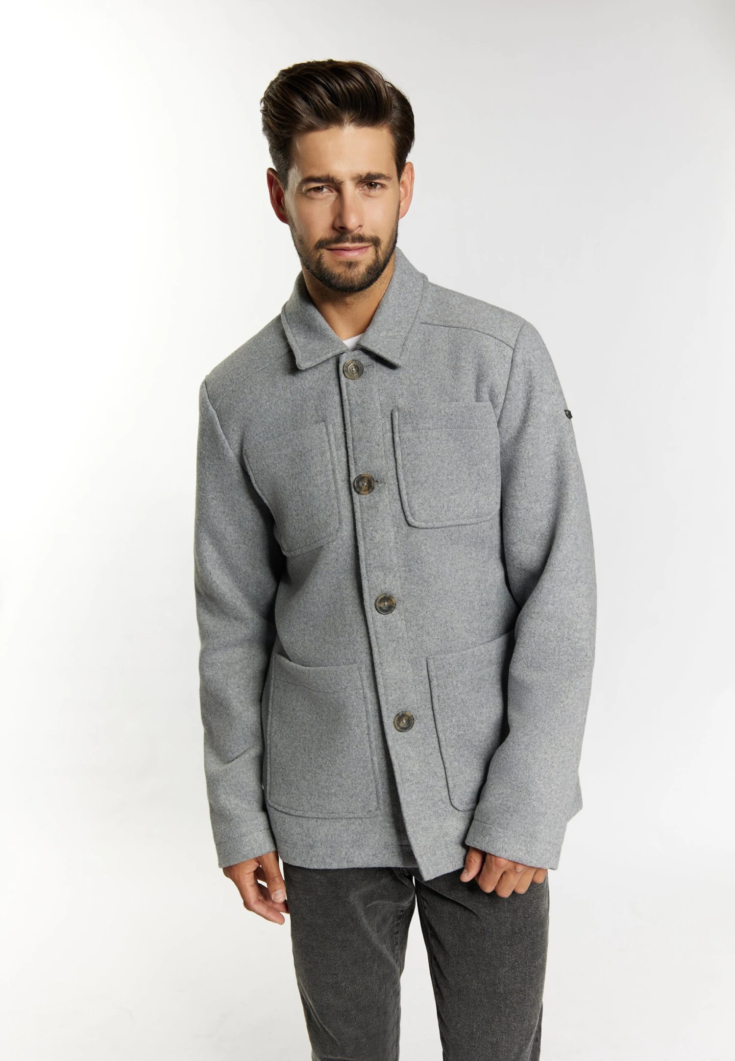 Übergangs Aus Gemisch IncusCappotto CortoGrau Melange Uomo Cappotti 4DR22T0DU-C11 Dreimaster Übergangs Aus Gemisch IncusCappotto CortoGrau Melange Uomo Cappotti 4DR22T0DU-C11 -Dreimaster fa9167c5cb784075a9840c153127a1ac scaled